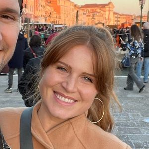 Meet your Posher, Lucy